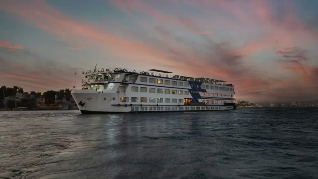 Crucero Nilo Radamis II (1)