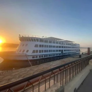 Cruzeiro MS AL Fostat no Nilo saindo de Luxor (1)