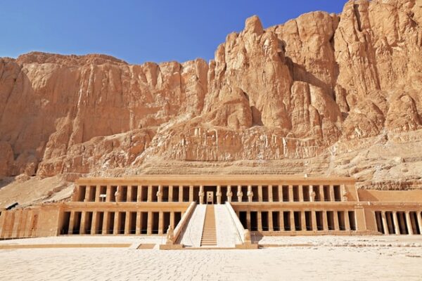 Os Tesouros Escondidos da Cidade de Luxor