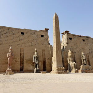 Luxor Tempel Pylon 08 2