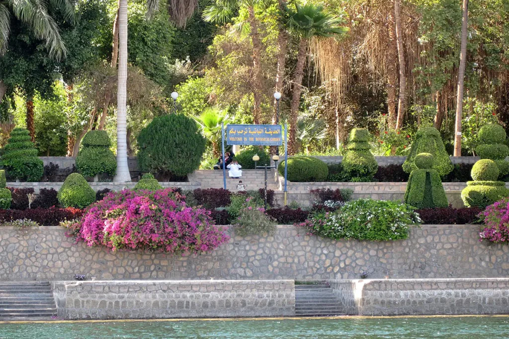 Private day tour to The Botanic Gardens and Botanical Museum (1)