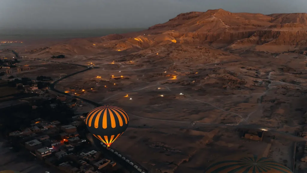 Viaje en Globo Luxor